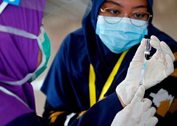 Philippines đưa ra đề xuất mới để đổi lấy vắcxin của Anh và Đức