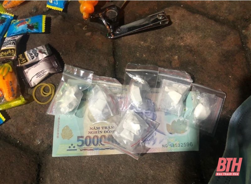 Tuần tra đêm, bắt giữ đối tượng tàng trữ hơn 11g heroin