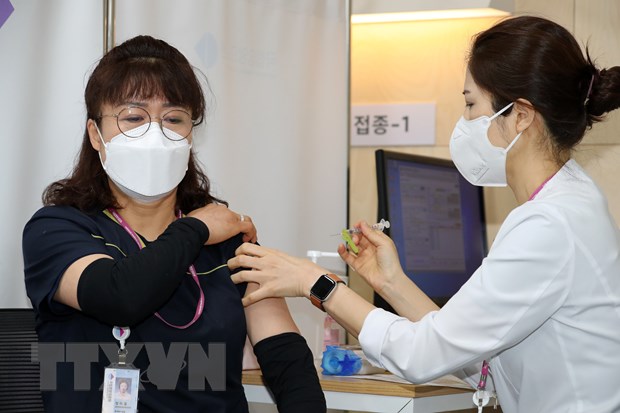 Hàn Quốc điều tra 2 trường hợp tử vong sau khi tiêm vắcxin AstraZeneca