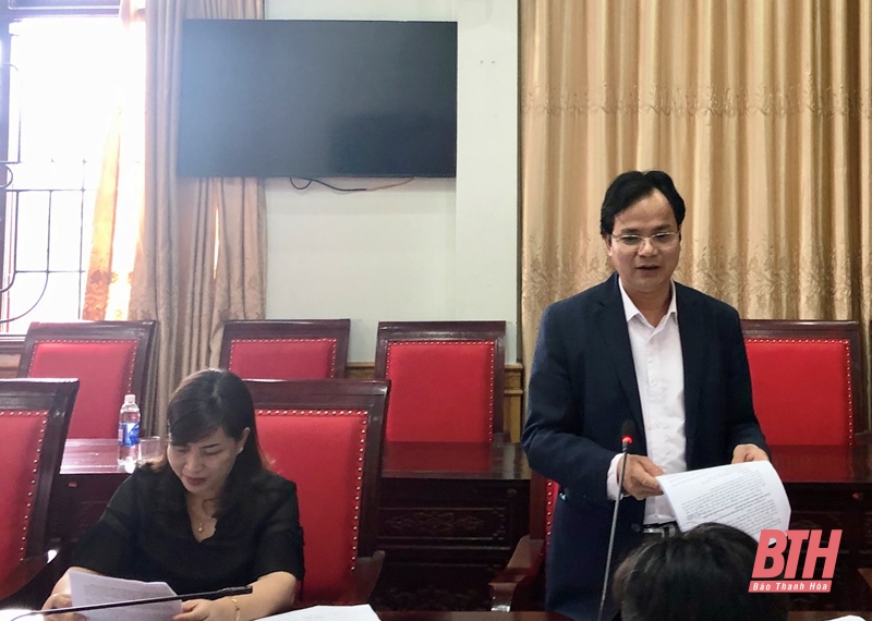 Phó Chủ tịch UBND tỉnh Nguyễn Văn Thi kiểm tra công tác bầu cử tại huyện Hà Trung