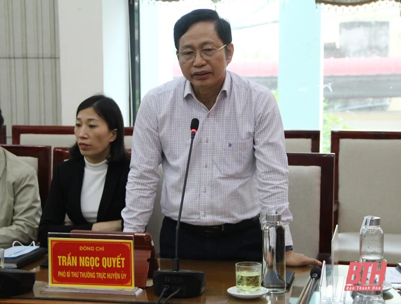 Đoàn đại biểu Quốc hội tỉnh Thanh Hóa tiếp xúc cử tri huyện Nga Sơn