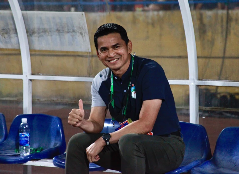 Vòng 6 LS V.League 2021: Những cuộc đối đầu nóng bỏng và hấp dẫn!