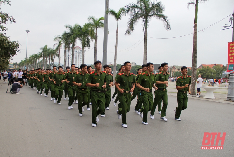 Những hình ảnh tại lễ phát động “Toàn dân rèn luyện thân thể theo gương Bác Hồ vĩ đại”, Ngày chạy Olympic “Vì sức khỏe toàn dân” và Giải việt dã TP Thanh Hóa 2021