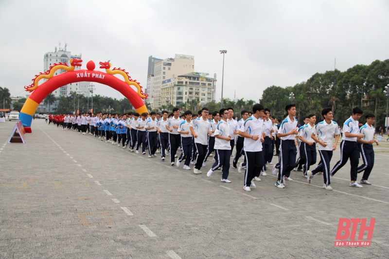 Những hình ảnh tại lễ phát động “Toàn dân rèn luyện thân thể theo gương Bác Hồ vĩ đại”, Ngày chạy Olympic “Vì sức khỏe toàn dân” và Giải việt dã TP Thanh Hóa 2021