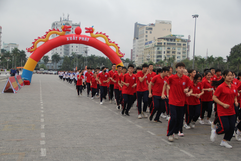 Những hình ảnh tại lễ phát động “Toàn dân rèn luyện thân thể theo gương Bác Hồ vĩ đại”, Ngày chạy Olympic “Vì sức khỏe toàn dân” và Giải việt dã TP Thanh Hóa 2021