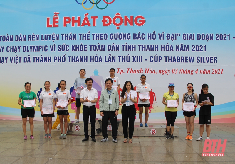 Những hình ảnh tại lễ phát động “Toàn dân rèn luyện thân thể theo gương Bác Hồ vĩ đại”, Ngày chạy Olympic “Vì sức khỏe toàn dân” và Giải việt dã TP Thanh Hóa 2021