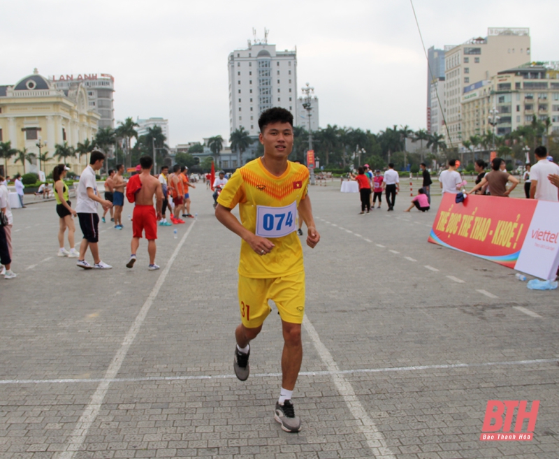 Những hình ảnh tại lễ phát động “Toàn dân rèn luyện thân thể theo gương Bác Hồ vĩ đại”, Ngày chạy Olympic “Vì sức khỏe toàn dân” và Giải việt dã TP Thanh Hóa 2021