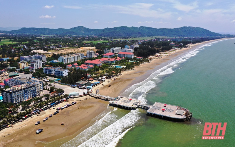 Lễ hội Du lịch biển Hải Tiến năm 2021 diễn ra vào ngày 1-5 với nhiều hoạt động hấp dẫn