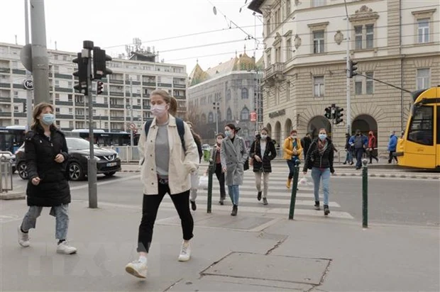 Hungary và Ukraine ghi nhận ngày có số ca tử vong cao nhất vì COVID-19