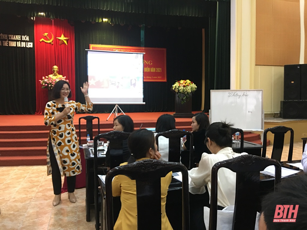 Bồi dưỡng nghiệp vụ hướng dẫn viên du lịch tại điểm năm 2021