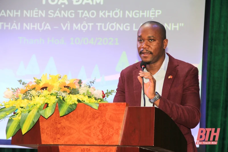 Hội thảo “Thanh niên sáng tạo, khởi nghiệp từ rác thải nhựa - Vì một tương lai xanh” và Trại sáng kiến “Hành động nhỏ - thay đổi lớn”