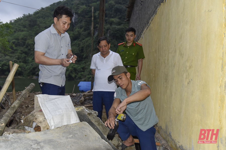 Huyện Bá Thước tổng lực truy tìm thủ phạm xả thải gây ô nhiễm nguồn nước sông Mã