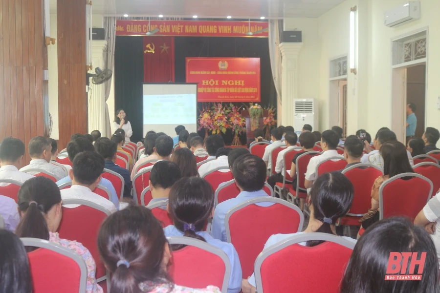 Bồi dưỡng nghiệp vụ cho cán bộ Công đoàn cơ sở