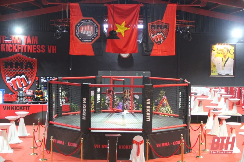Khai trương Trung tâm MMA Kickfitness VH Thanh Hoá và trao quyết định hội viên Liên đoàn Võ thuật tổng hợp Việt Nam