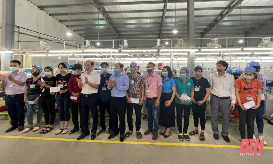 LĐLĐ Nga Sơn phát động hưởng ứng “Tháng Công nhân” năm 2021