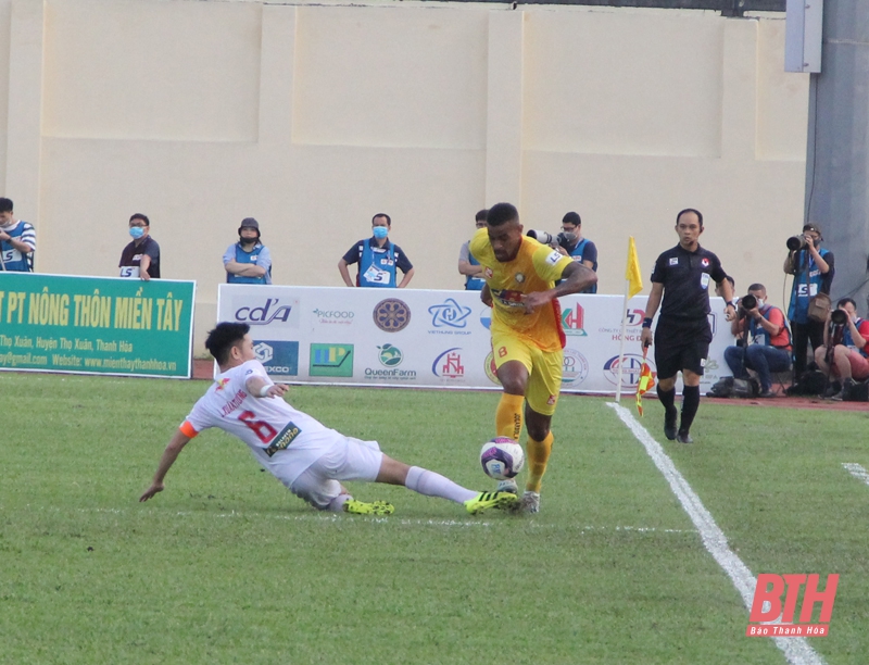 Trận Đông Á Thanh Hóa gặp Sông Lam Nghệ An ở vòng 12 LS V.League 2021 sẽ không có khán giả