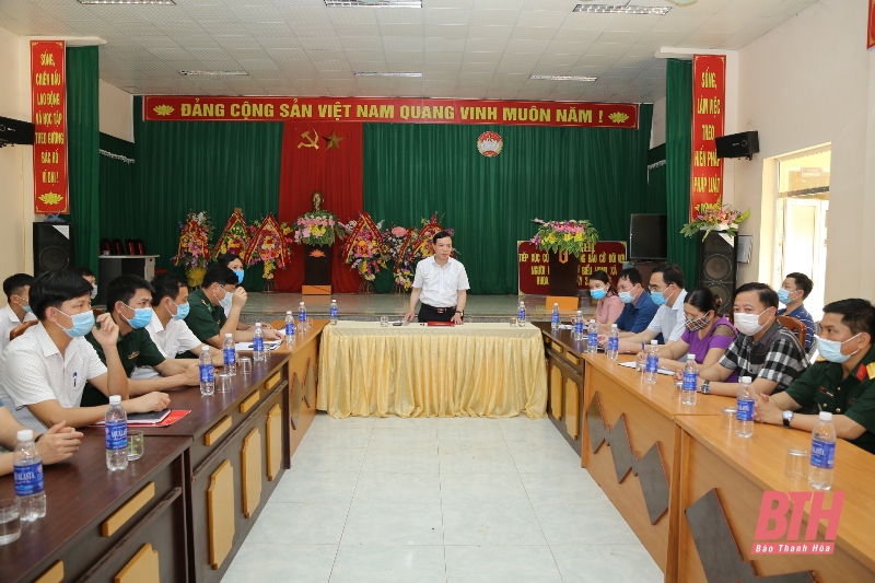 Phó Bí thư Thường trực Tỉnh ủy Lại Thế Nguyên kiểm tra công tác bầu cử tại huyện Quan Hóa và Quan Sơn