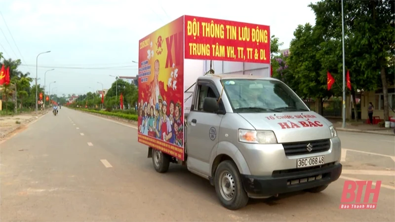 Sôi nổi các hoạt động tuyên truyền chào mừng bầu cử bằng xe lưu động