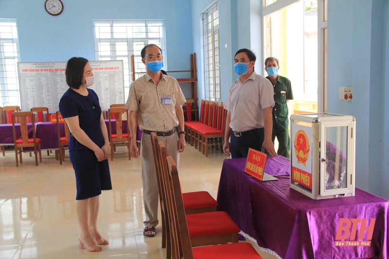 Sở Văn hóa, Thể thao và Du lịch kiểm tra công tác tuyên truyền bầu cử tại huyện Thọ Xuân và TP Sầm Sơn