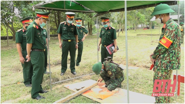Kiểm tra công tác chuẩn bị thực hành “3 tiếng nổ” tại Trung doàn 762, Bộ CHQS Thanh Hóa