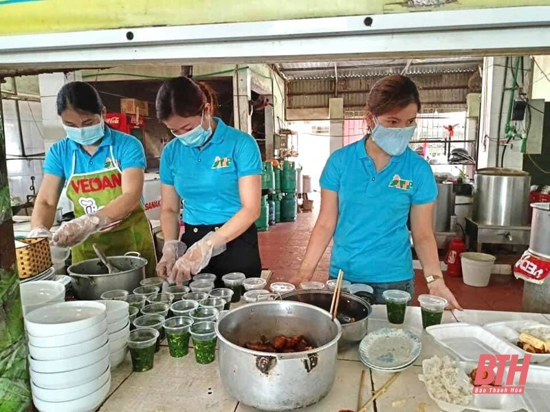 Huyện Quảng Xương: Nhiều hoạt động hỗ trợ công tác phòng, chống dịch COVID-19