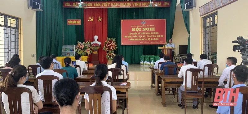 Hội Nông dân tỉnh triển khai mô hình thu gom, phân loại và xử lý rác thải hữu cơ thành phân bón tại hộ gia đình