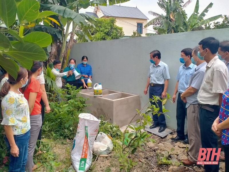 Hội Nông dân tỉnh triển khai mô hình thu gom, phân loại và xử lý rác thải hữu cơ thành phân bón tại hộ gia đình