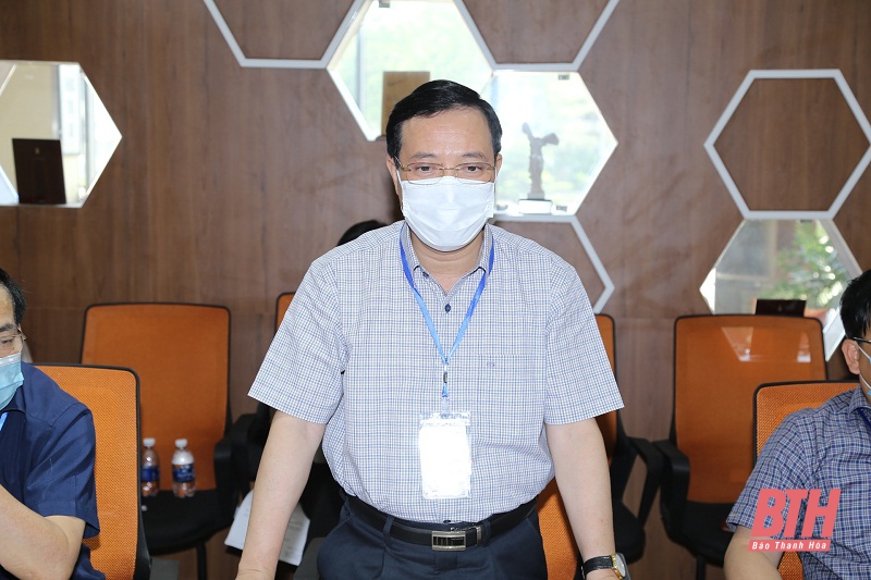 Phó Bí thư Thường trực Tỉnh ủy Lại Thế Nguyên kiểm tra công tác sản xuất, kinh doanh và phòng, chống dịch tại Công ty TNHH Giầy Annora Việt Nam