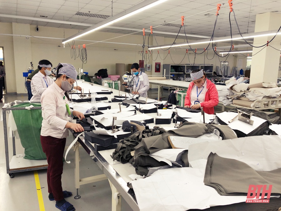 Thanh Hóa kêu gọi doanh nghiệp mua vắc - xin phòng COVID-19 cho công nhân, lao động