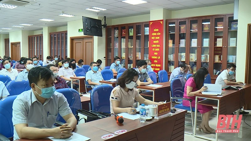 Hội nghị nghiên cứu, học tập chuyên đề toàn khóa về “Học tập và làm theo tư tưởng, đạo đức, phong cách Hồ Chí Minh”