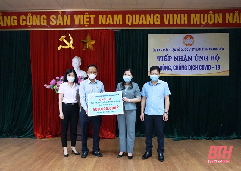Tập đoàn công nghiệp Than - Khoáng sản Việt Nam và Công ty Kinh doanh than Thanh Hóa ủng hộ 700 triệu đồng phòng, chống dịch COVID-19