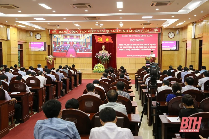 Hội nghị nghiên cứu, học tập chuyên đề toàn khóa về “Học tập và làm theo tư tưởng, đạo đức, phong cách Hồ Chí Minh”