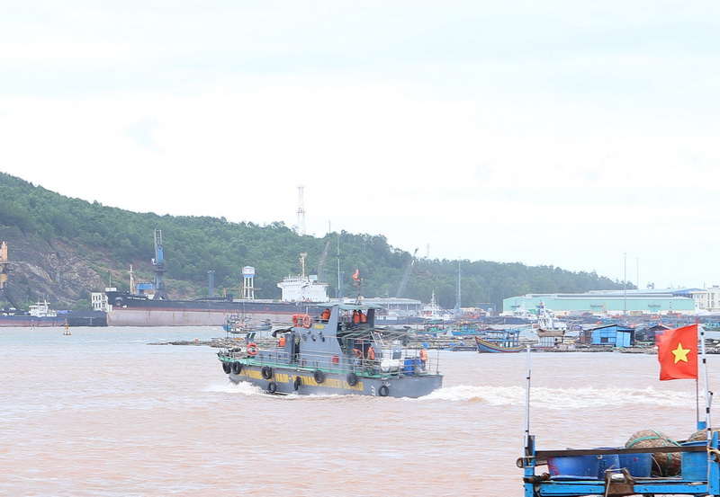 Đã tìm được 1 trong 2 ngư dân mất liên lạc tại phường Hải Hòa