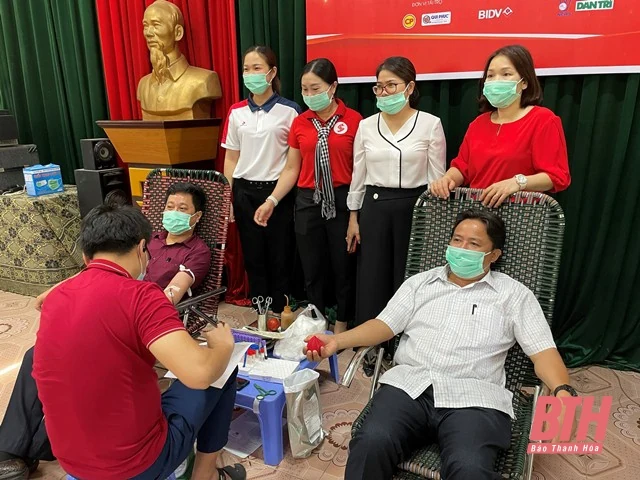 Khởi động chương trình “Hành trình đỏ - Kết nối dòng máu Việt năm 2021