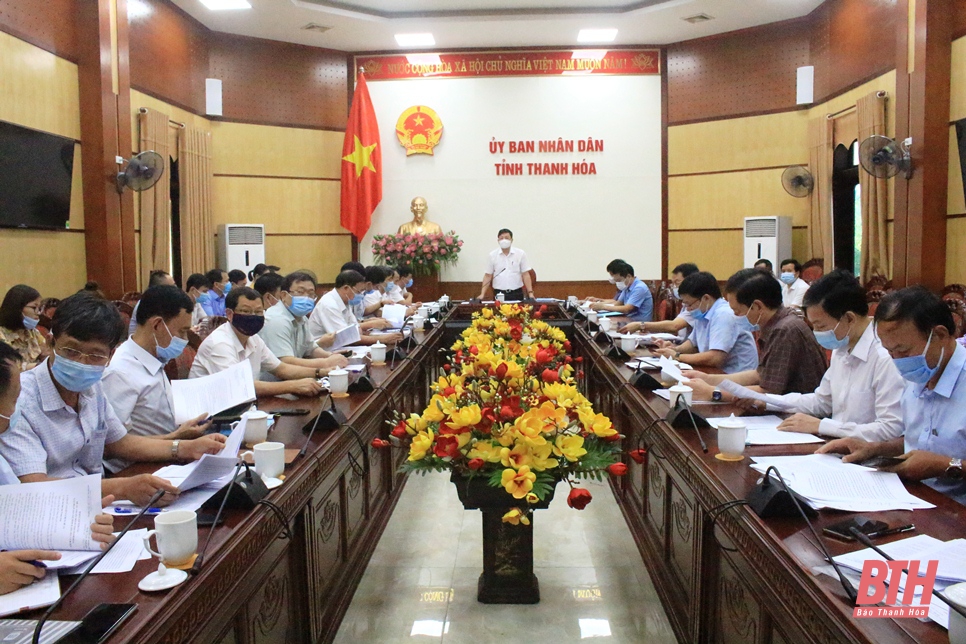 Phó Chủ tịch UBND tỉnh Mai Xuân Liêm nghe báo cáo Đề án Chuyển đổi số tỉnh Thanh Hóa giai đoạn 2021-2025, định hướng đến năm 2030