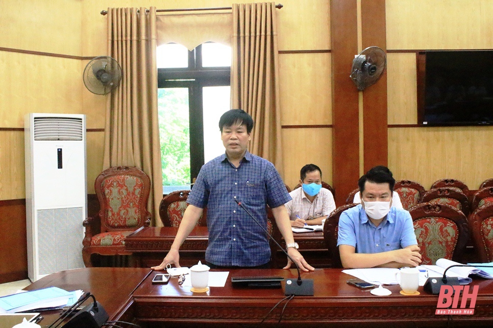 Phó Chủ tịch UBND tỉnh Mai Xuân Liêm nghe báo cáo Đề án Chuyển đổi số tỉnh Thanh Hóa giai đoạn 2021-2025, định hướng đến năm 2030