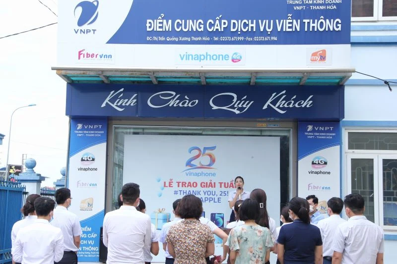 VNPT Thanh Hóa trao thưởng chương trình khuyến mại “Thank you, 25 - săn Apple”