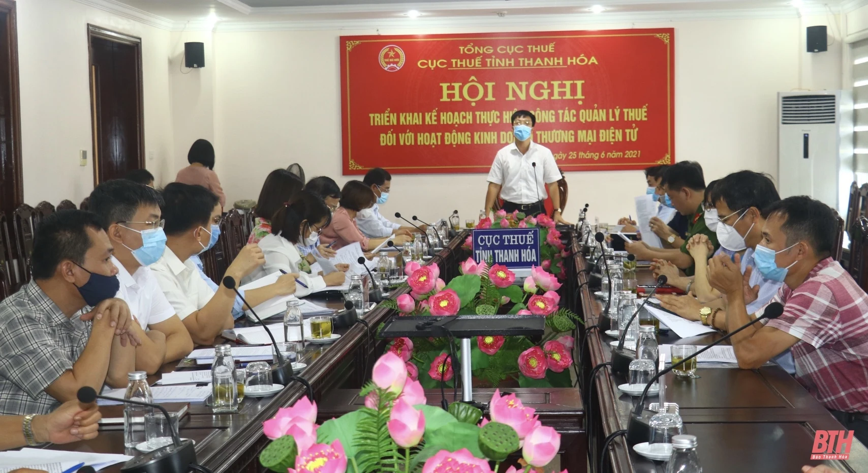 Triển khai thực hiện công tác quản lý thuế đối với hoạt động kinh doanh thương mại điện tử