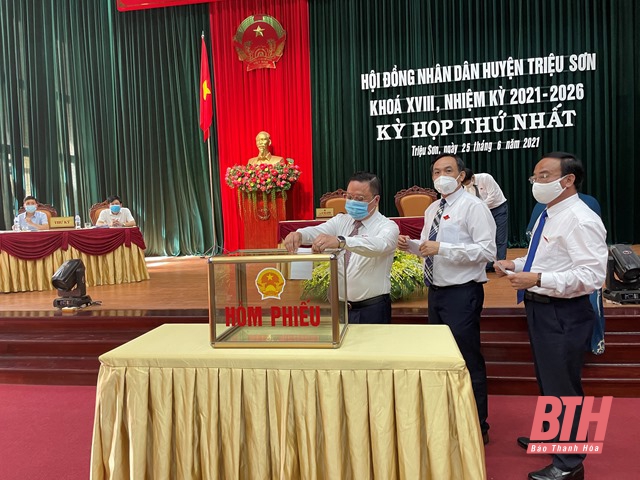 Bí thư Huyện ủy Mai Nhữ Thắng được bầu giữ chức Chủ tịch HĐND huyện Triệu Sơn khóa XVIII, nhiệm kỳ 2021-2026