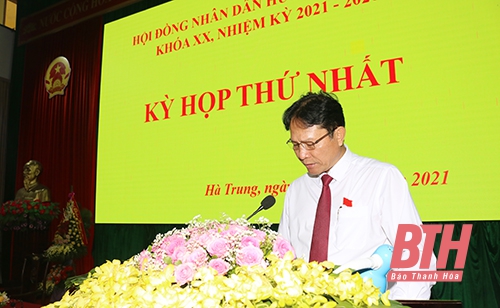 Đồng chí Nguyễn Văn Tuấn tái cử chức Chủ tịch HĐND huyện Hà Trung khóa XX
