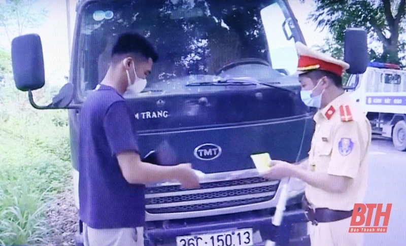 Thanh Hóa xử lý 571 trường hợp vi phạm về tải trọng, kích thước thành thùng xe