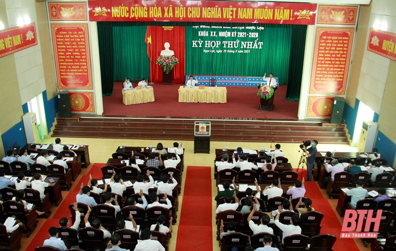 Kỳ họp thứ nhất HĐND huyện Ngọc Lặc khóa XX: Bầu các chức danh thuộc HĐND, UBND huyện