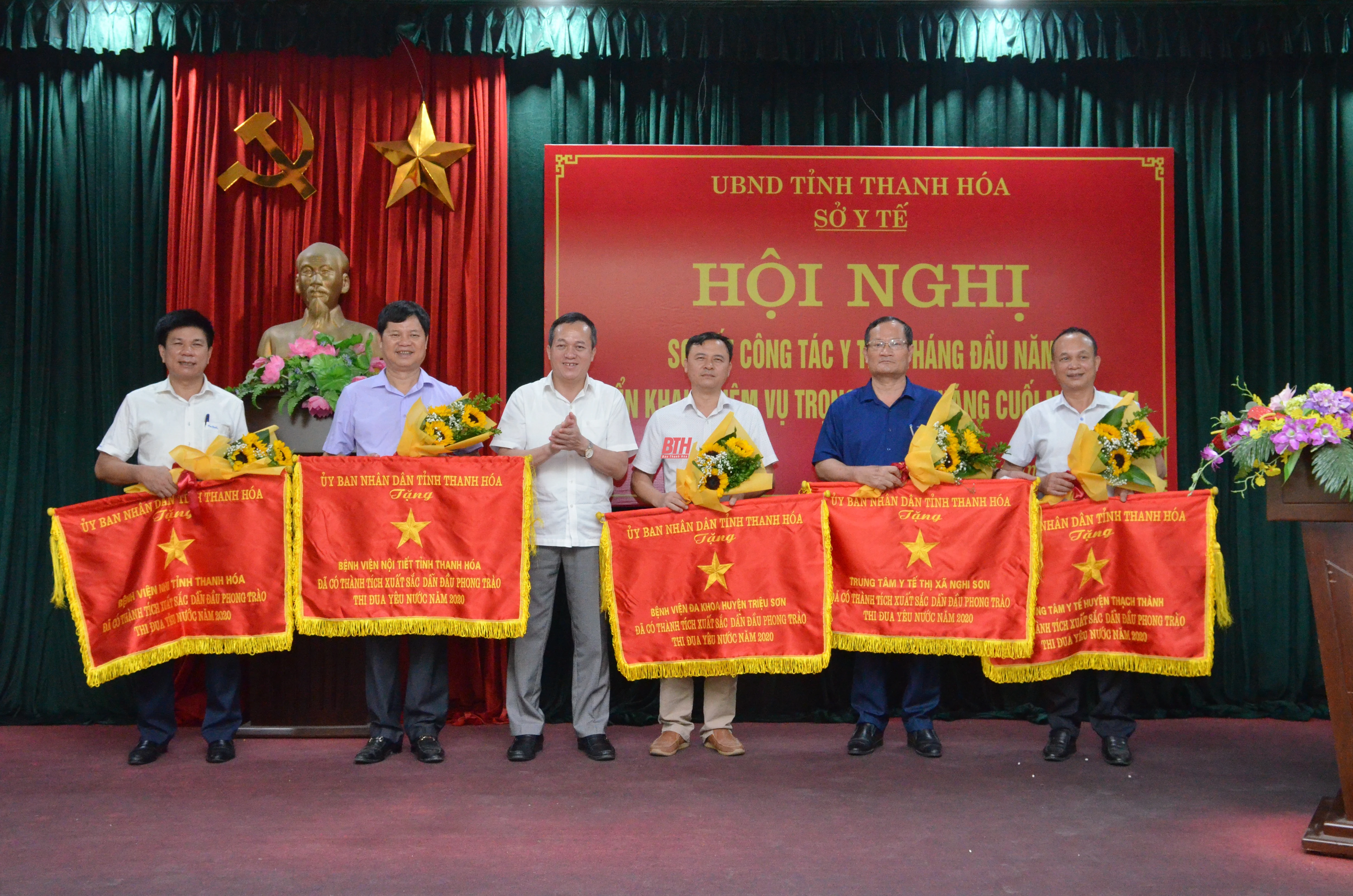 Ngành Y tế Thanh Hóa góp phần quan trọng vào việc thực hiện thành công “nhiệm vụ kép” trên địa bàn tỉnh