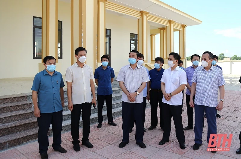 Chủ tịch UBND tỉnh Đỗ Minh Tuấn kiểm tra công tác phòng, chống dịch COVID-19 tại huyện Vĩnh Lộc