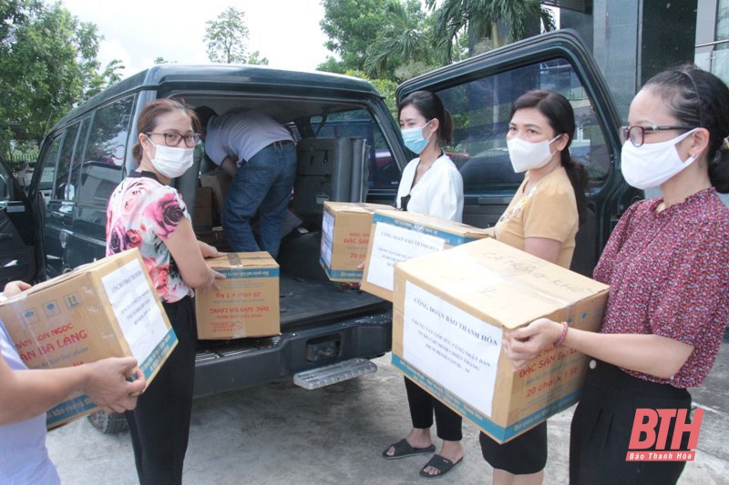 Công đoàn Báo Thanh Hóa hưởng ứng tuần lễ “Hướng về Thành phố mang tên Bác”
