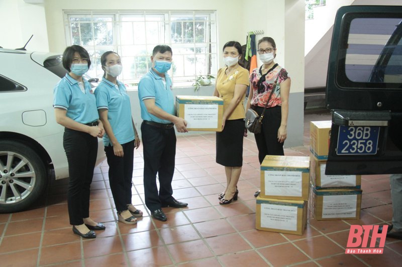 Công đoàn Báo Thanh Hóa hưởng ứng tuần lễ “Hướng về Thành phố mang tên Bác”