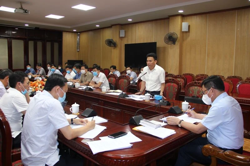 Thảo luận hướng giải quyết những dự án chậm tiến độ quá lâu, dự án hết hiệu lực pháp lý