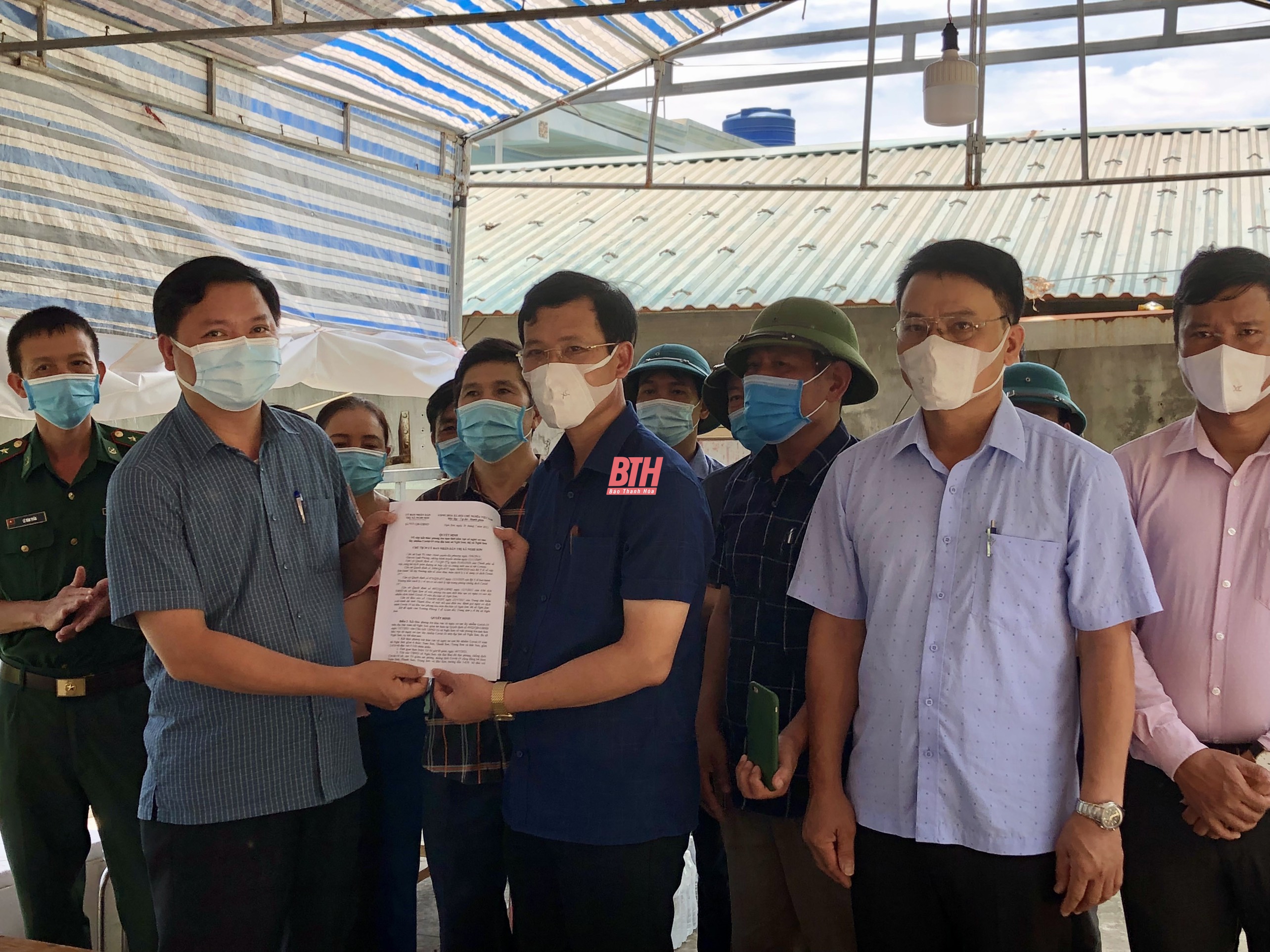 Kết thúc phong tỏa tạm thời khu vực có nguy cơ cao lây nhiễm COVID-19 trên địa bàn xã Nghi Sơn