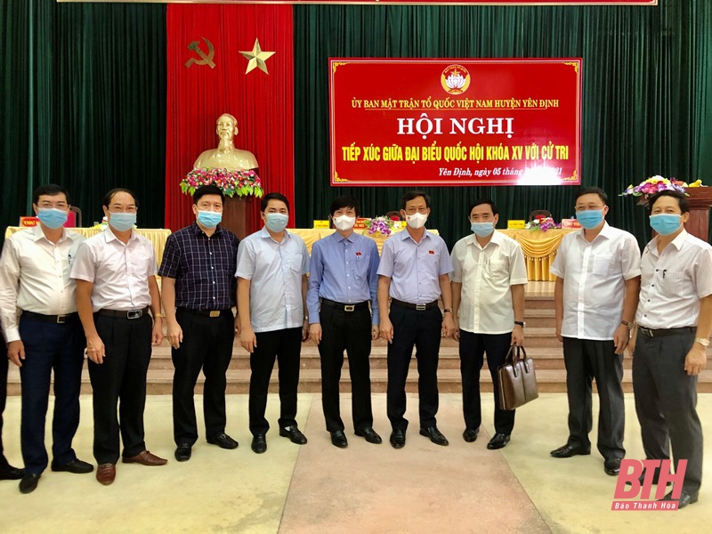 Đại biểu Quốc hội khóa XV tiếp xúc cử tri huyện Yên Định và Nga Sơn