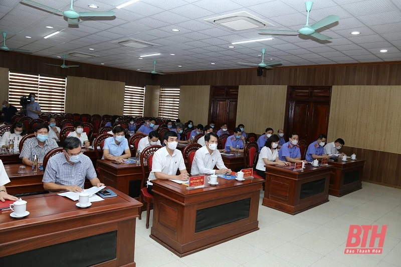Phối hợp trong việc thực thi pháp luật, triển khai kế hoạch phát triển kinh tế - xã hội, giải quyết các vấn đề nội cộm, Nhân dân quan tâm